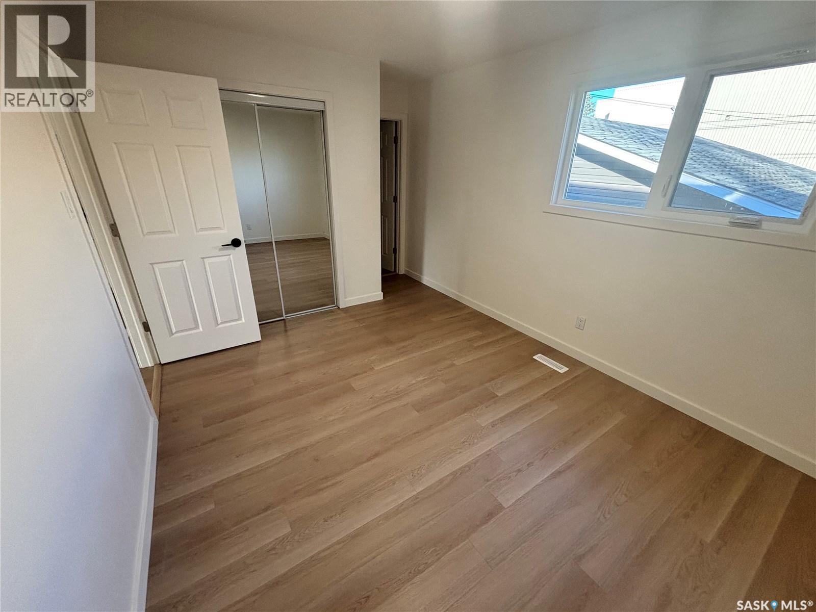 905B Argyle AVENUE - 8