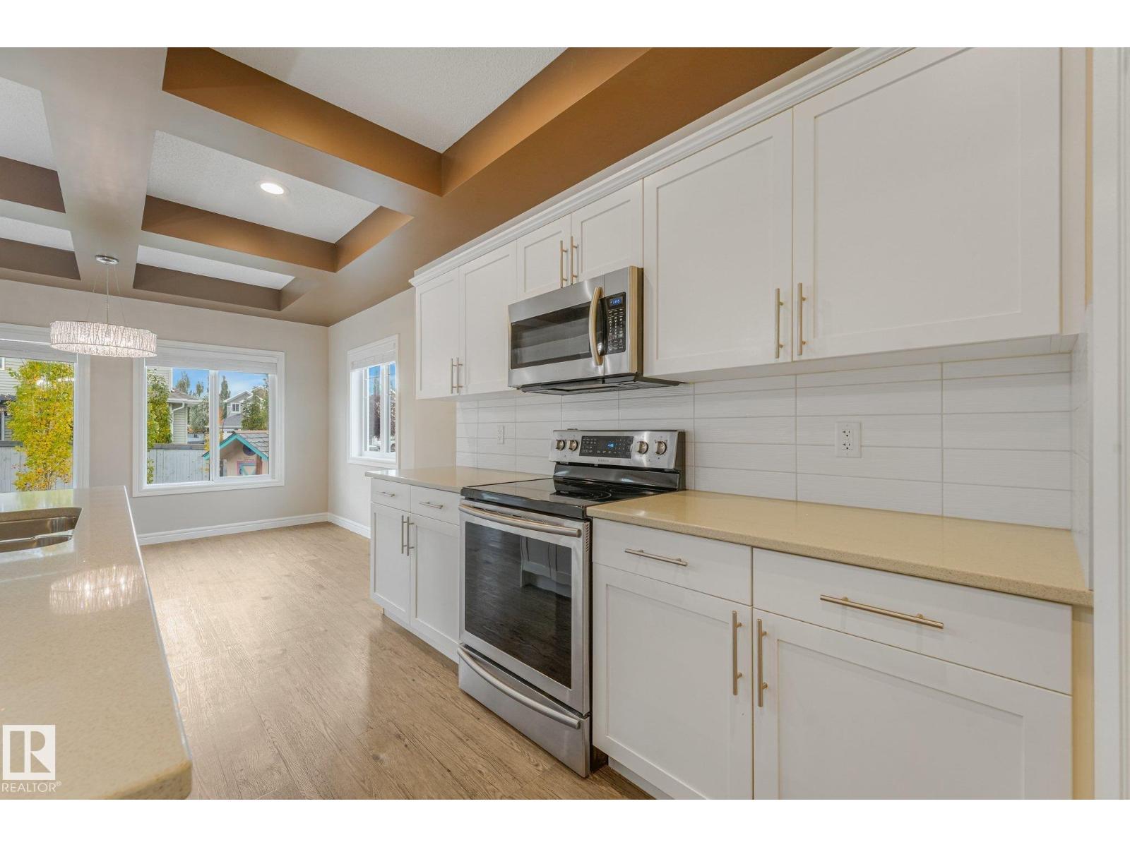 2304 89 ST SW - 12