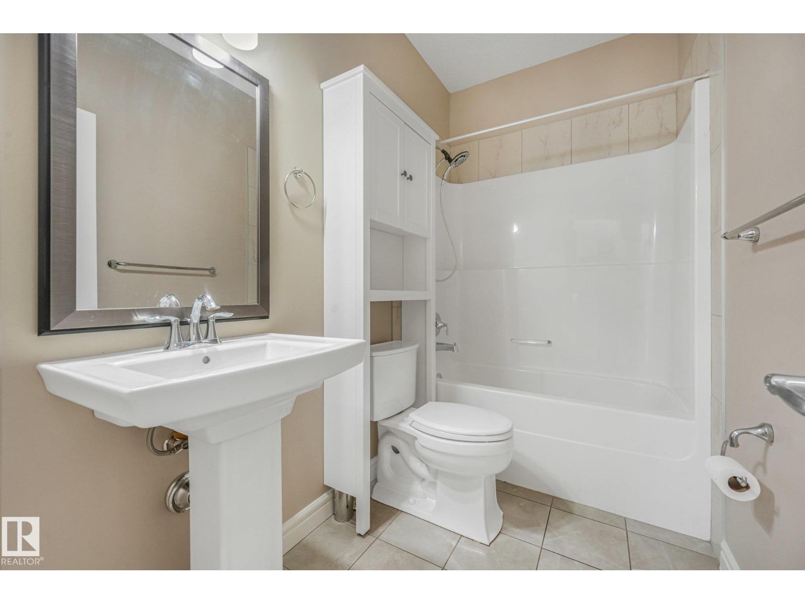 2304 89 ST SW - 15