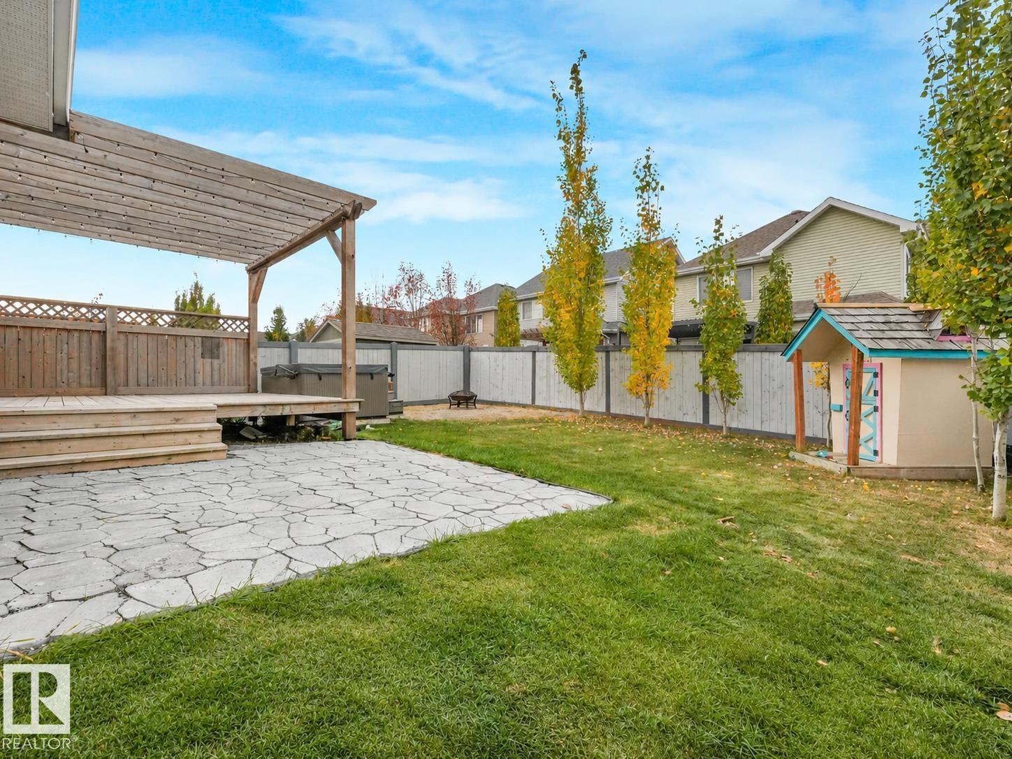 2304 89 ST SW - 16