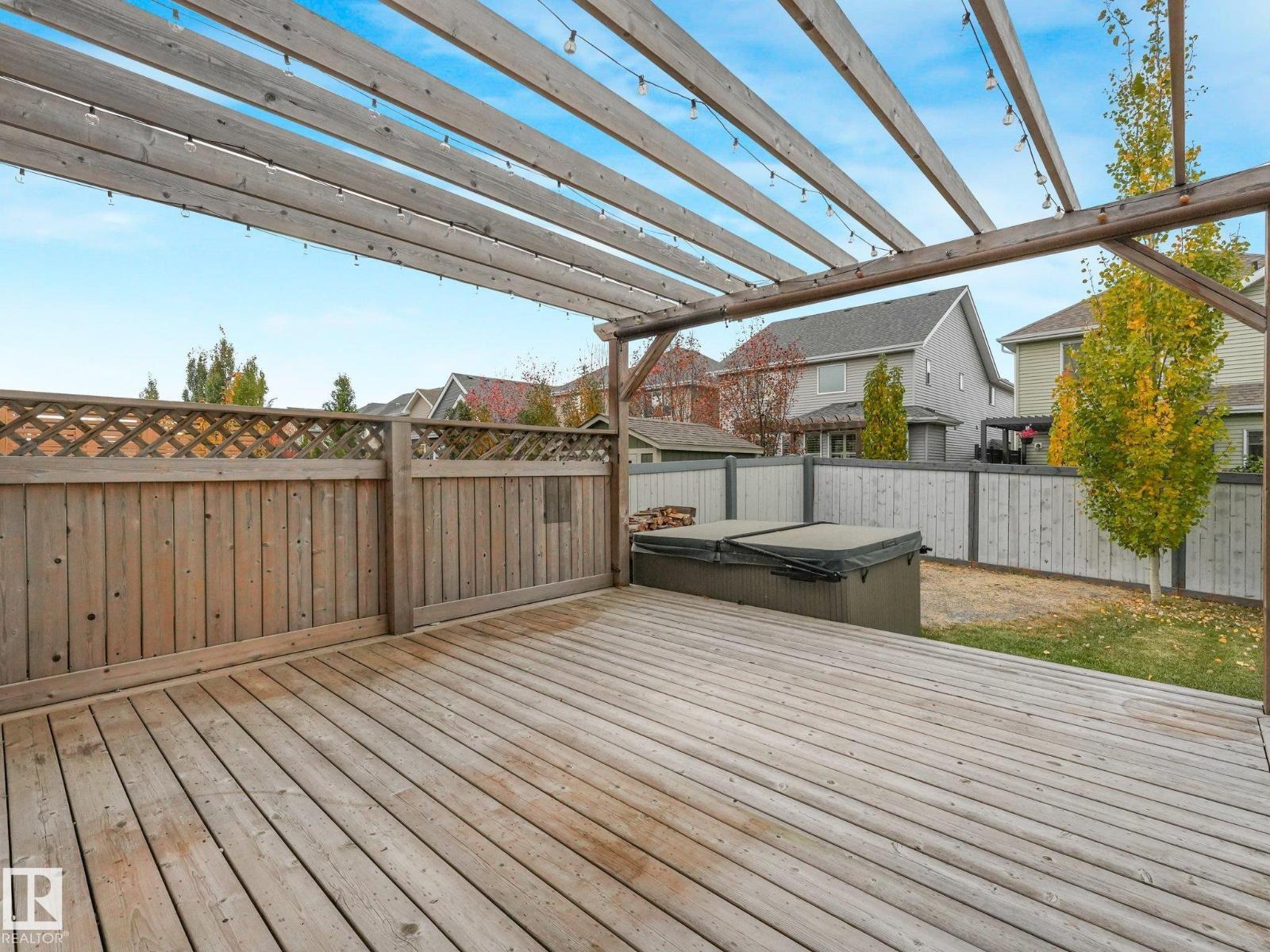 2304 89 Street SW, Summerside — photo 17 of 30: Property photo