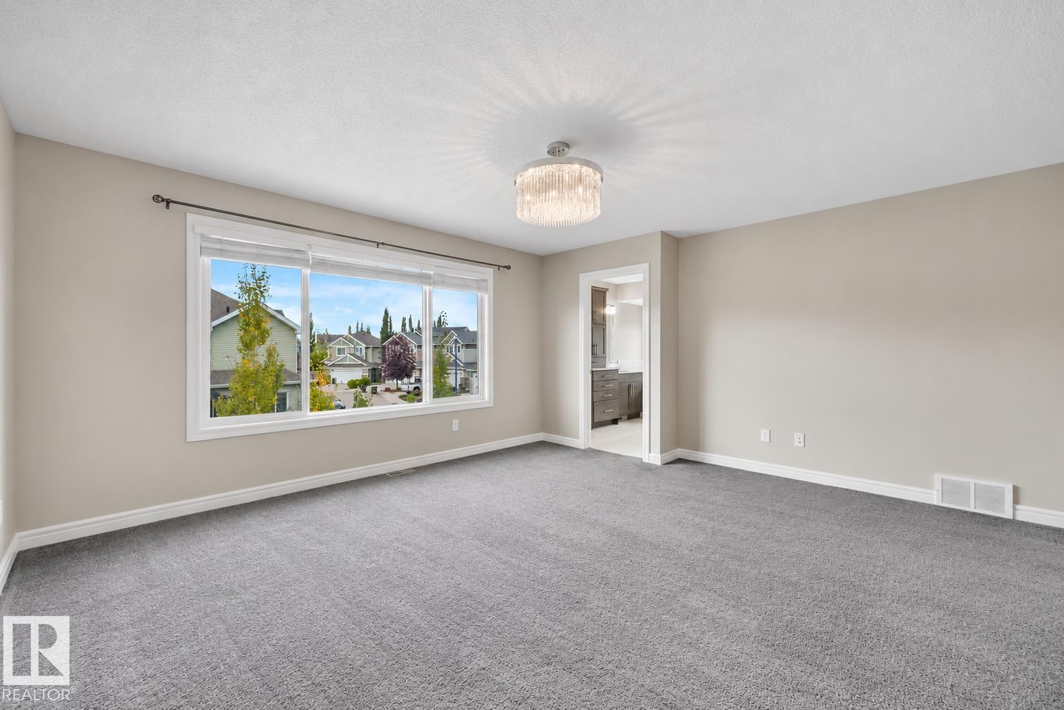 2304 89 ST SW - 25