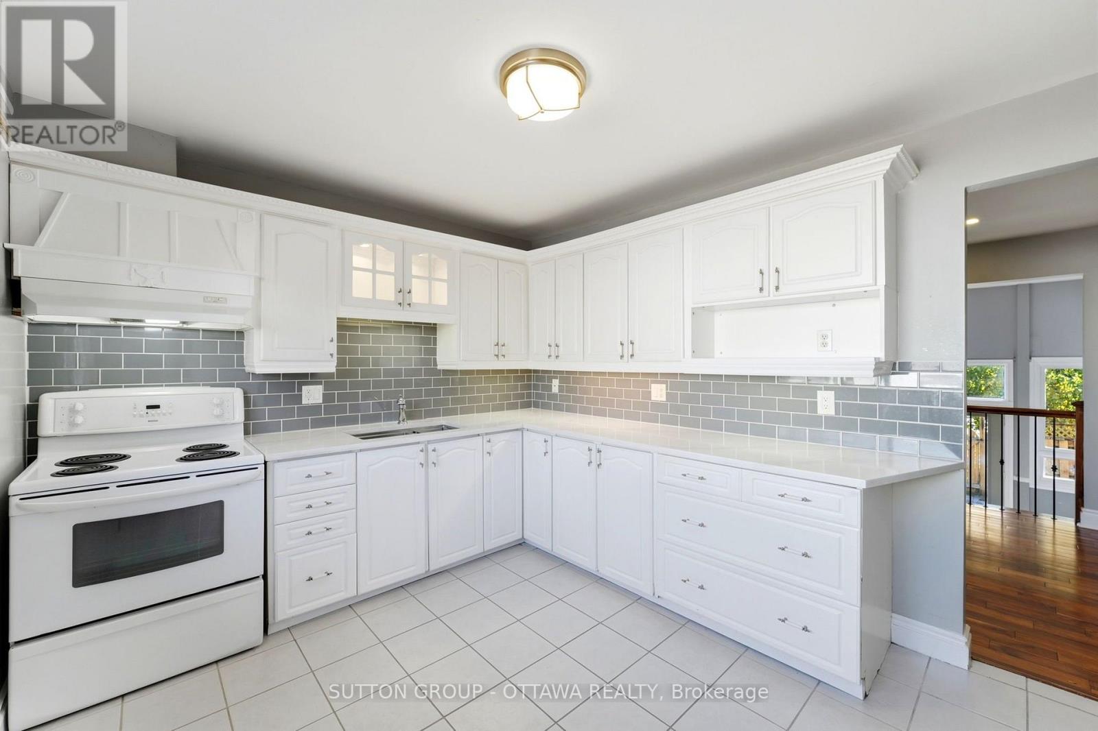 #71 2415 SOUTHVALE CRESCENT - 18