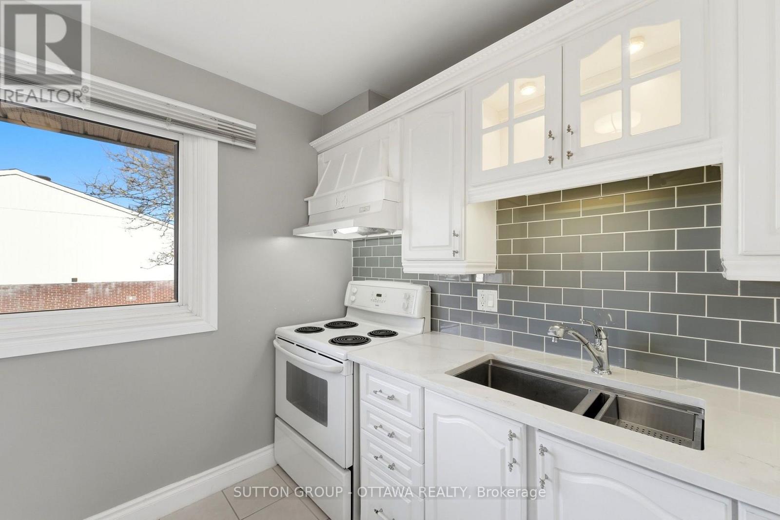 #71 2415 SOUTHVALE CRESCENT - 21