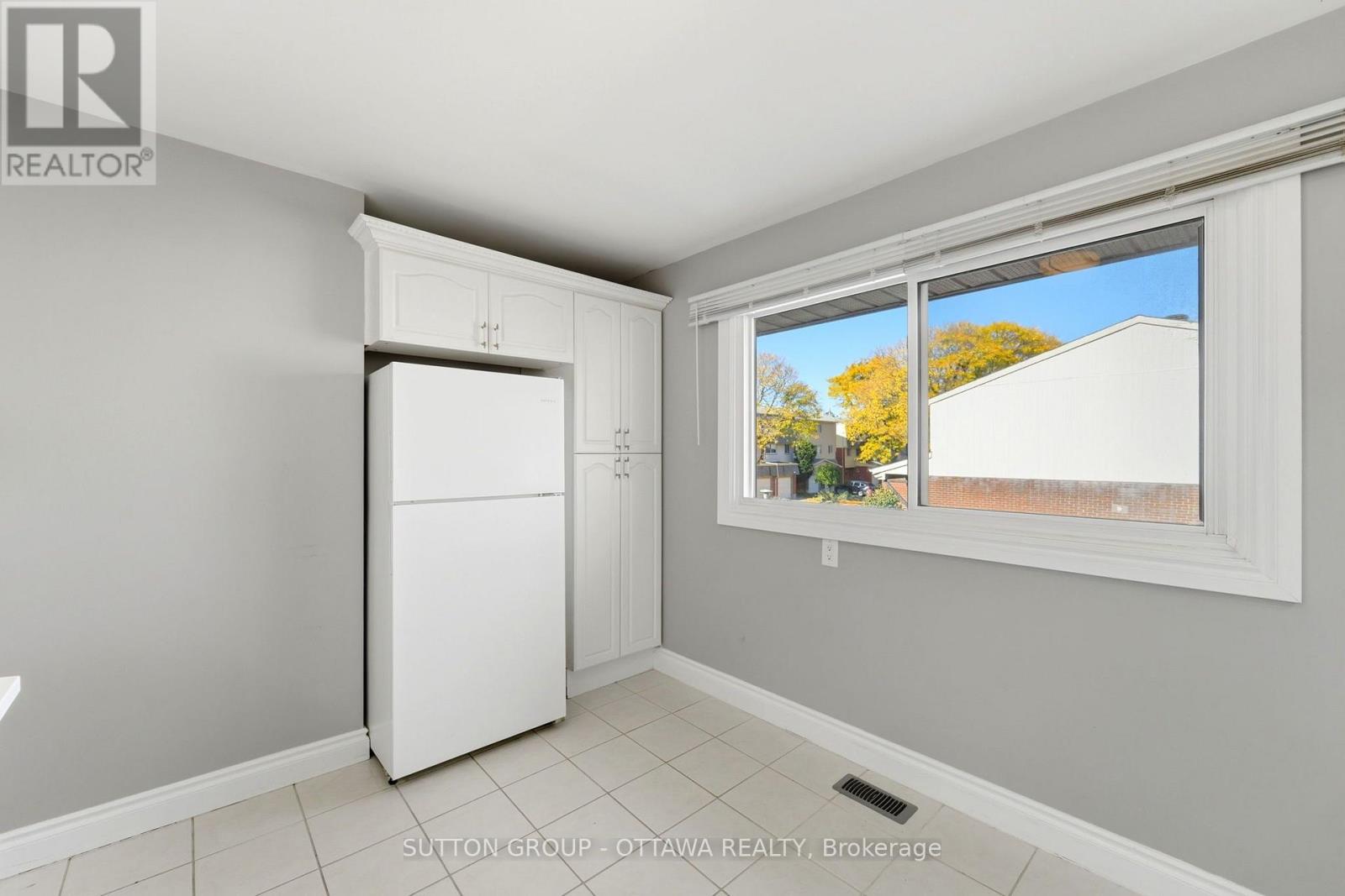 #71 2415 SOUTHVALE CRESCENT - Image 23