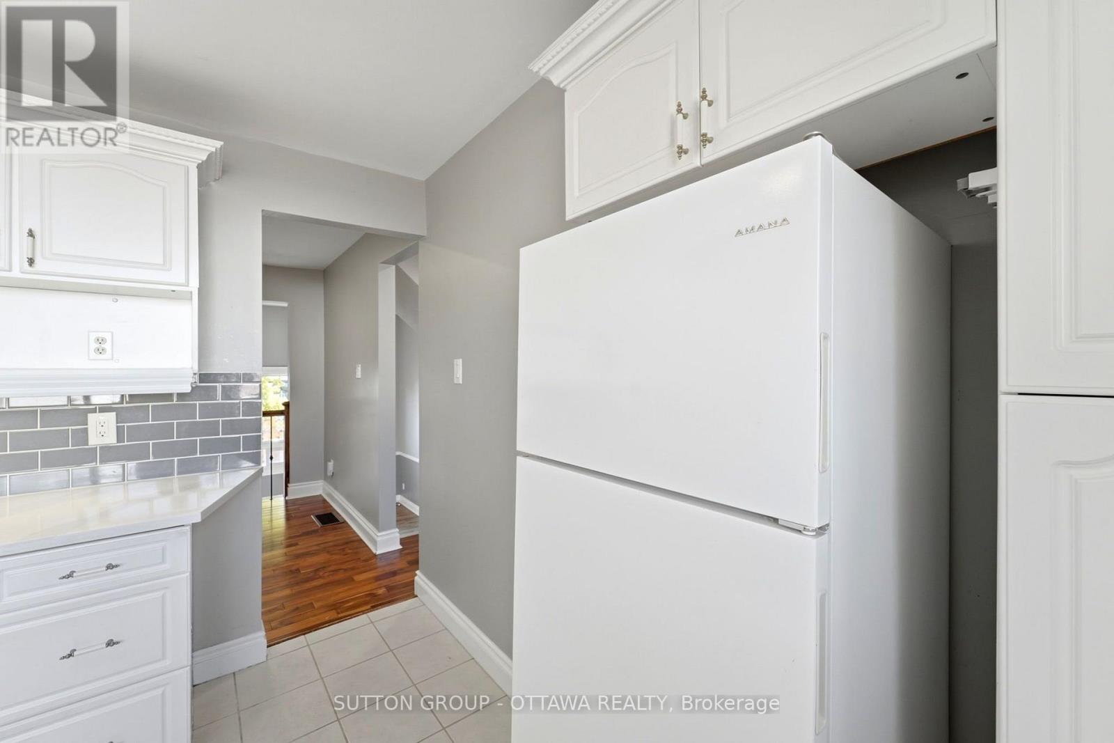 #71 2415 SOUTHVALE CRESCENT - Image 24