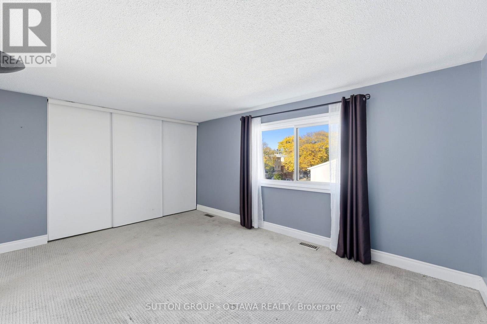 #71 2415 SOUTHVALE CRESCENT - 30