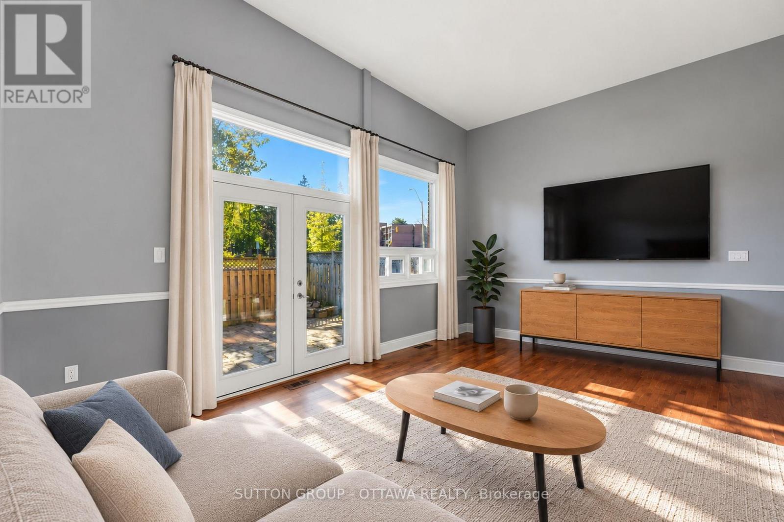 #71 2415 SOUTHVALE CRESCENT - 7