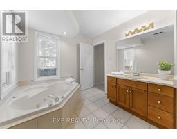 36 Virginia Street, Welland, ON L3C7A4 Photo 24