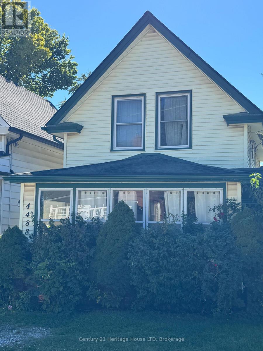 4488 EASTWOOD CRESCENT, Niagara Falls (Downtown)