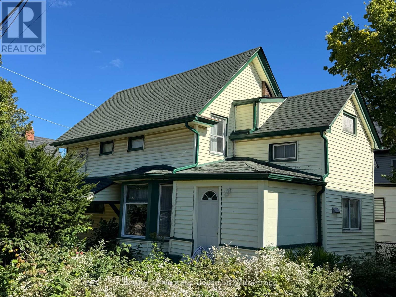 4488 EASTWOOD CRESCENT - 5