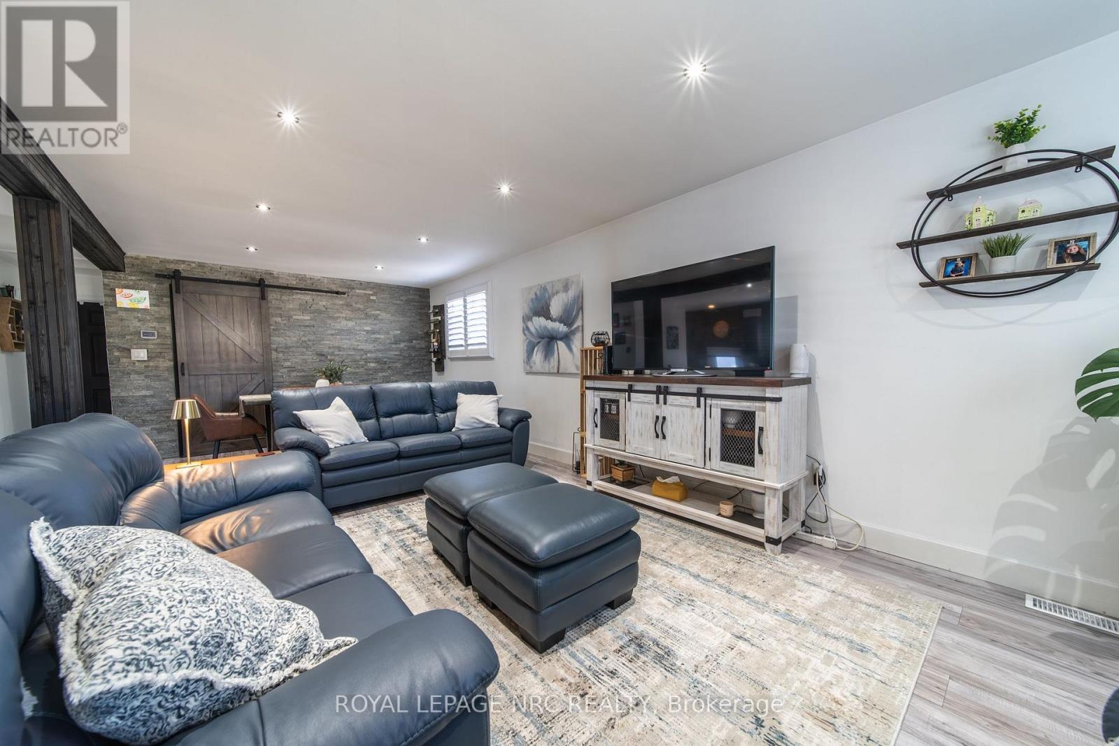 39 CHANTAL COURT, Welland (Lincoln/Crowland) — photo 4