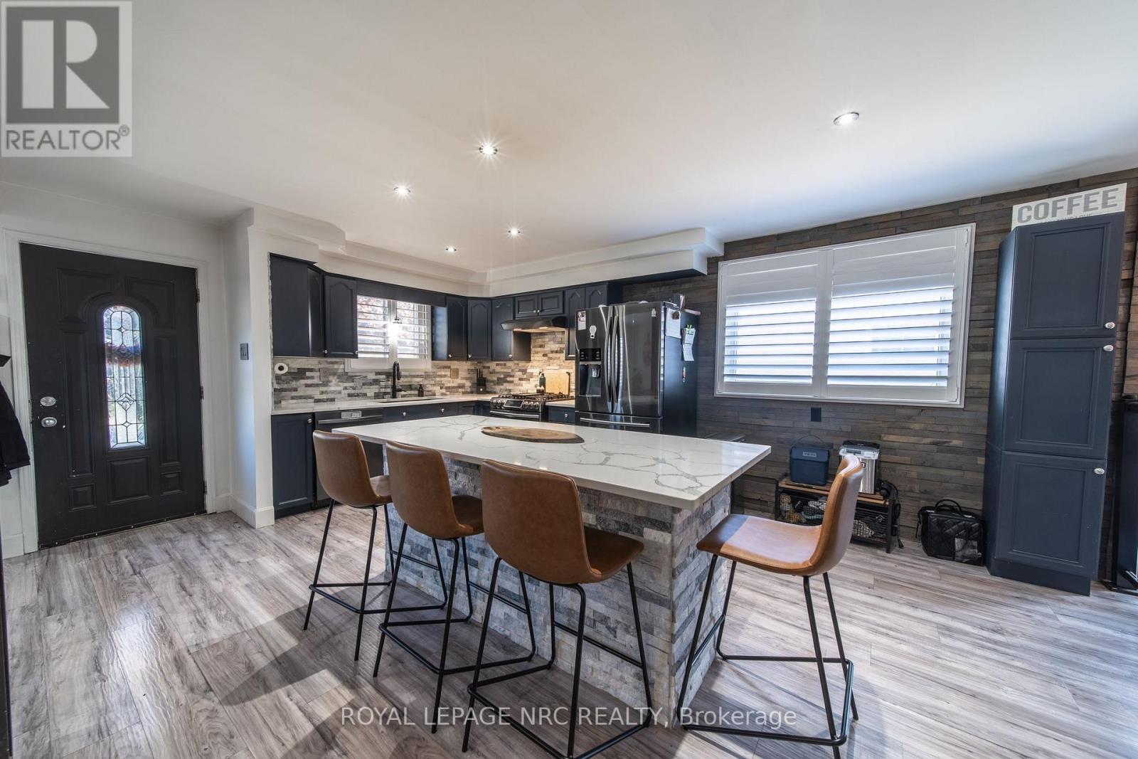 39 CHANTAL COURT, Welland (Lincoln/Crowland) — photo 5
