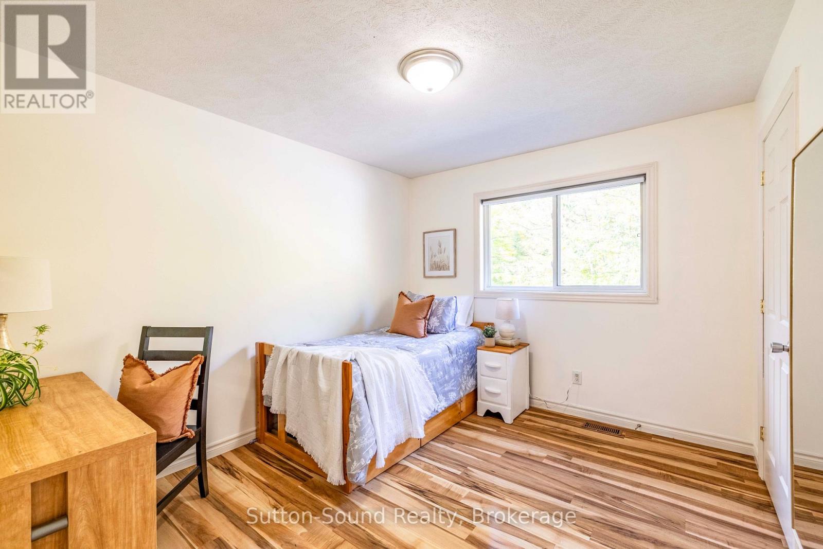 143712 15 SIDE ROAD - Image 20