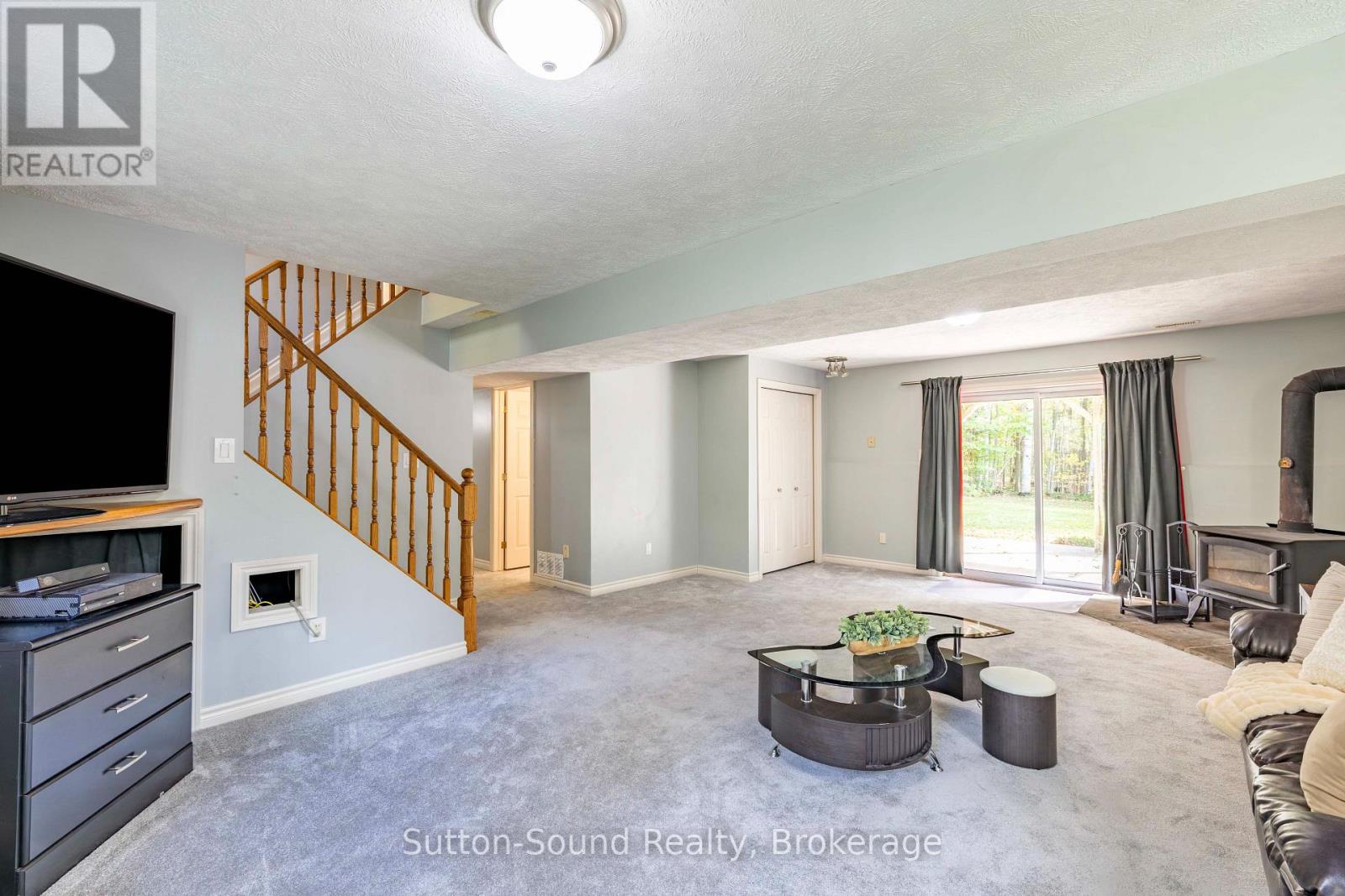 143712 15 SIDE ROAD - Image 23