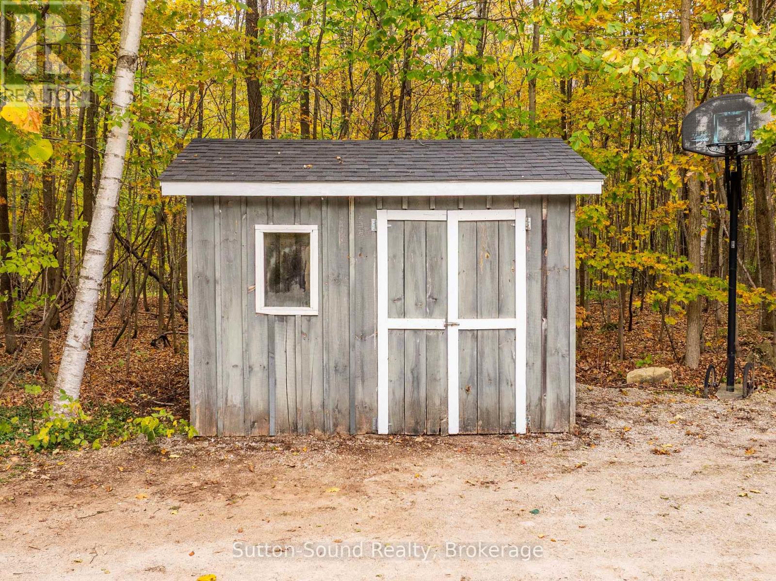 143712 15 SIDE ROAD - Image 40
