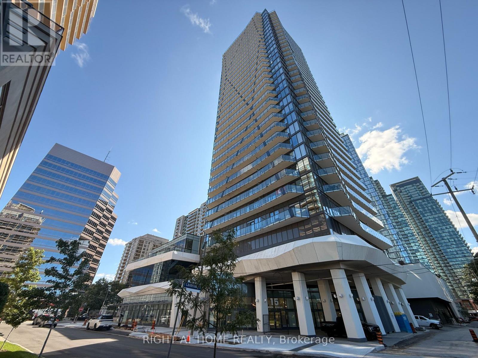 #PH03 15 ELLERSLIE AVENUE - 2