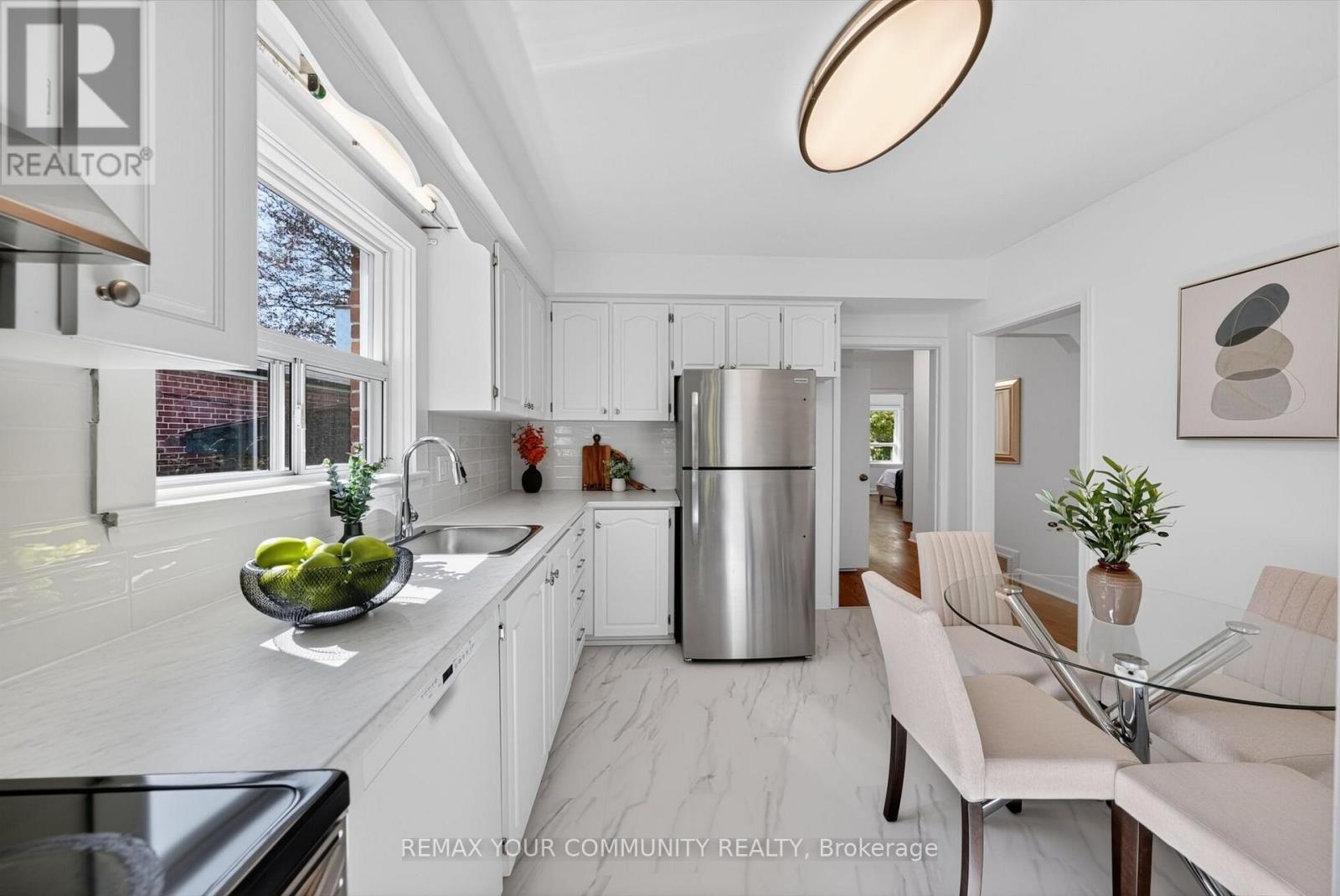 42 Beacon Road, Toronto, ON photo 6