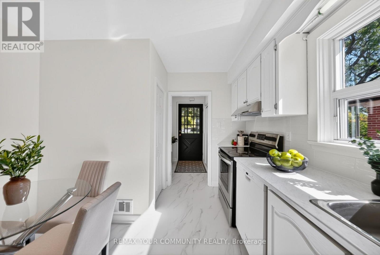 42 Beacon Road, Toronto, ON photo 8