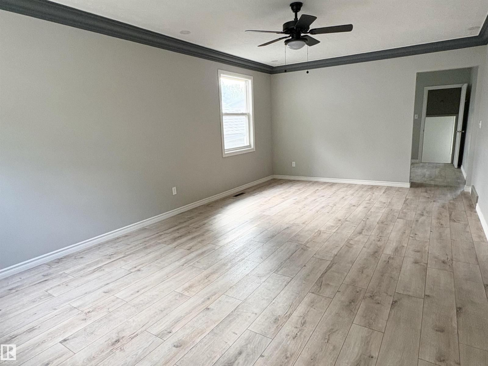 12764 118 ST NW - 3