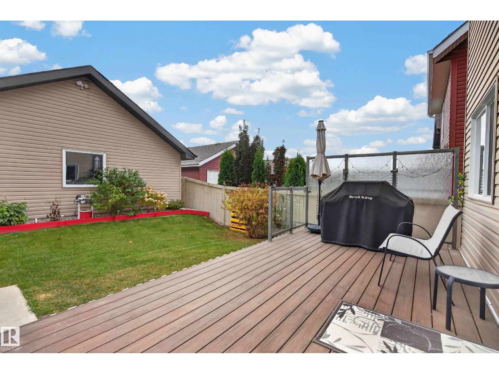 821 36A AV NW - 33