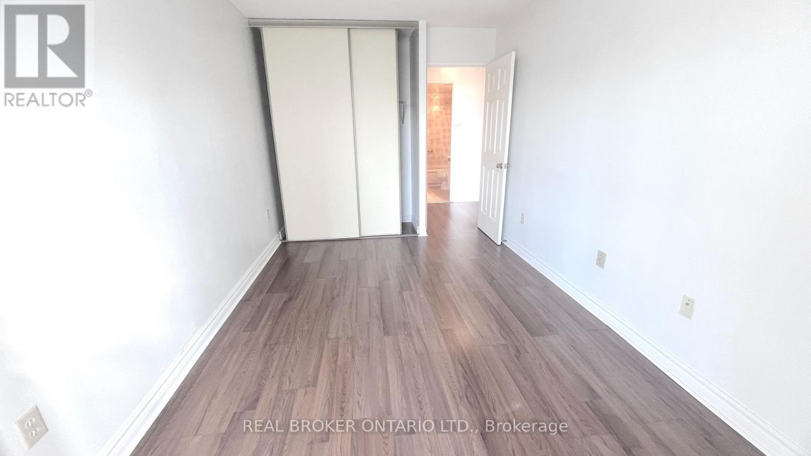 #509 333 CLARK AVENUE W - 17