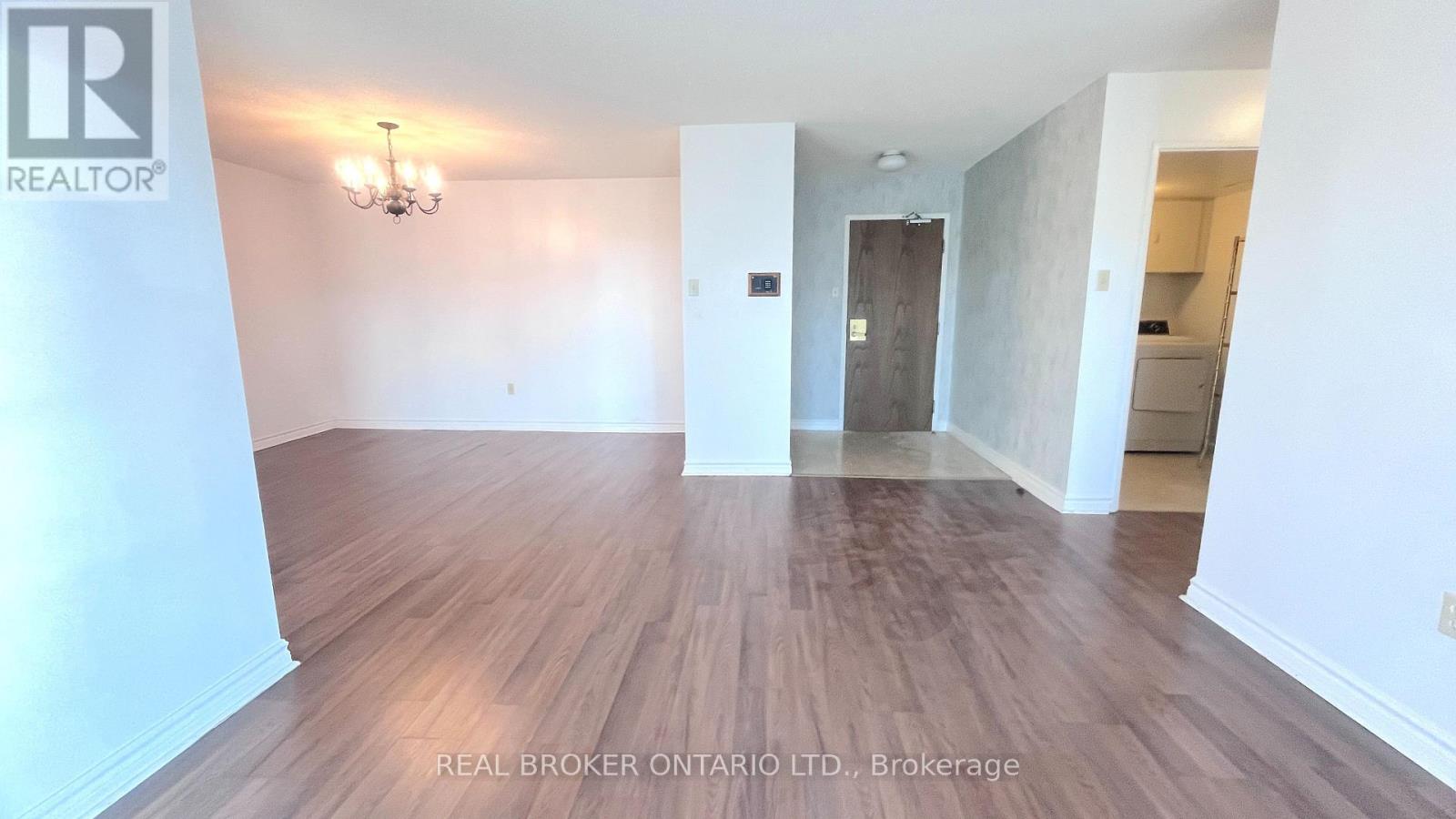 #509 333 CLARK AVENUE W - 2