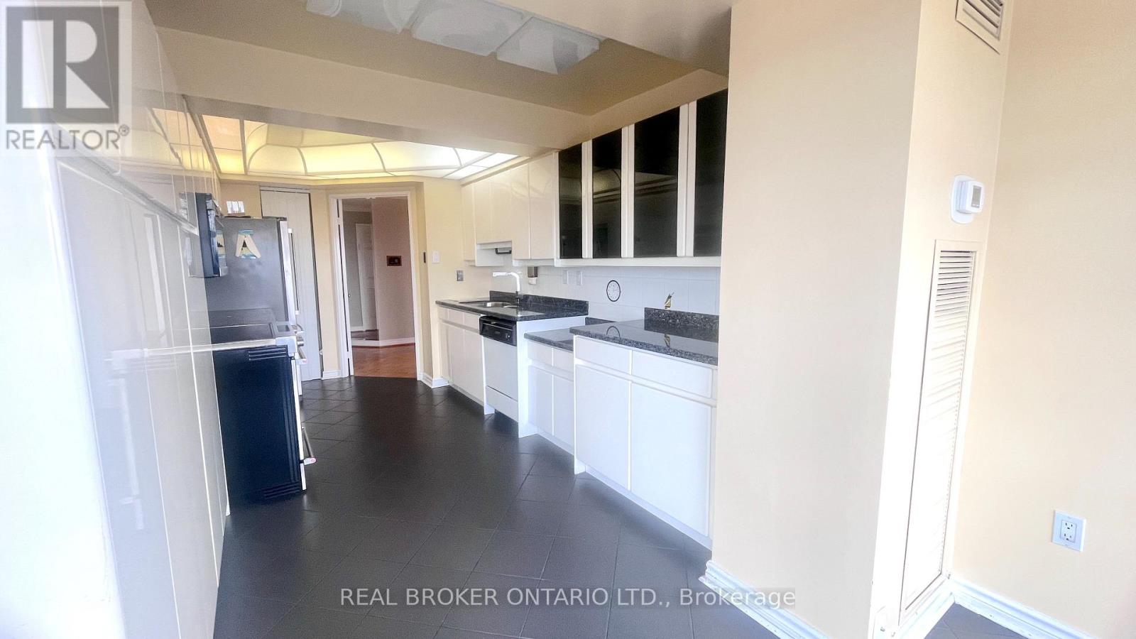 #1403 343 CLARK AVENUE W - 10