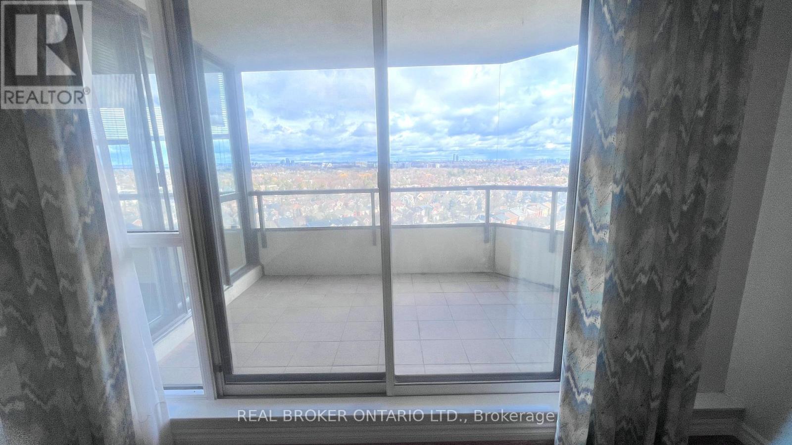 #1403 343 CLARK AVENUE W - 15