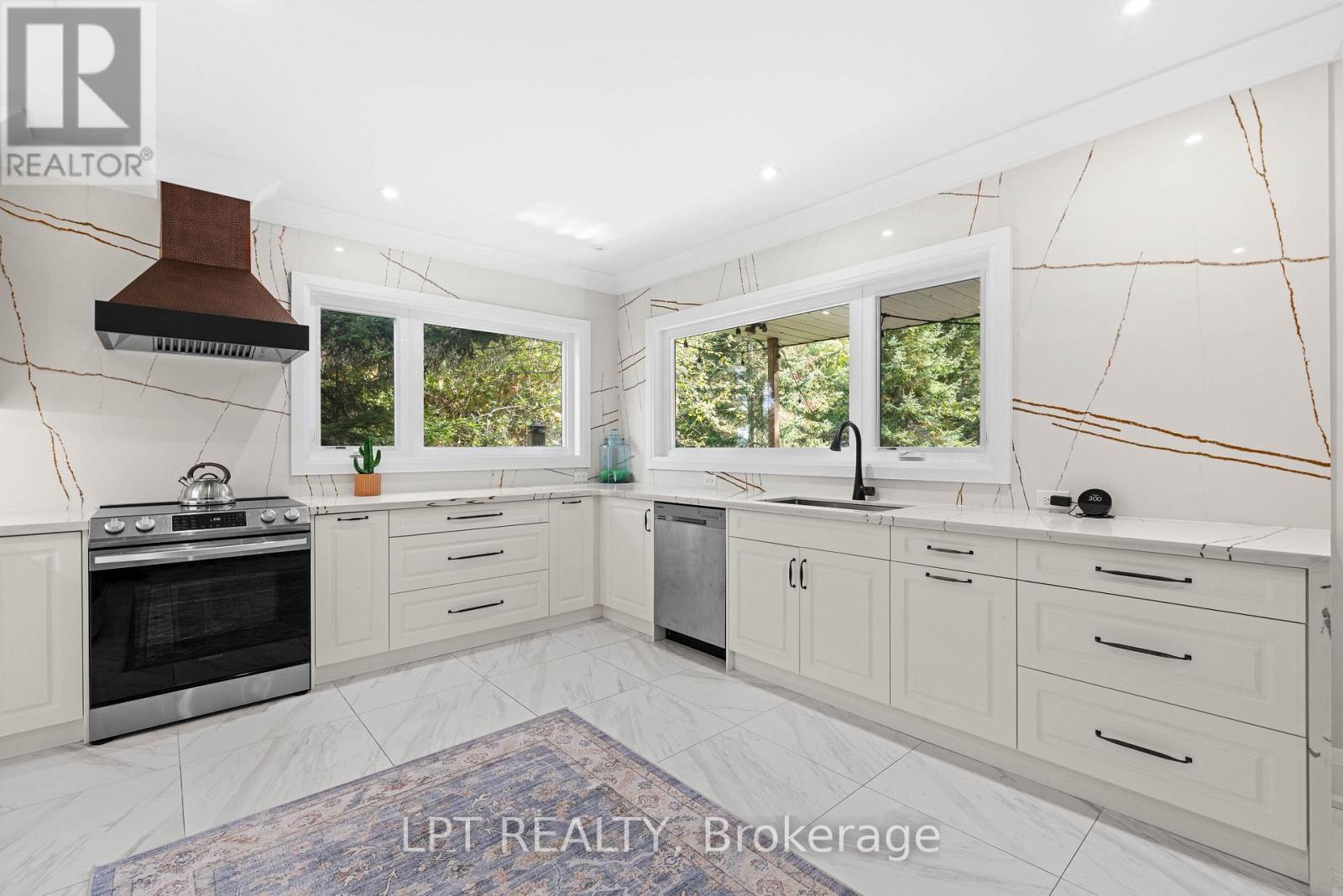 177 HEDGE ROAD - 11