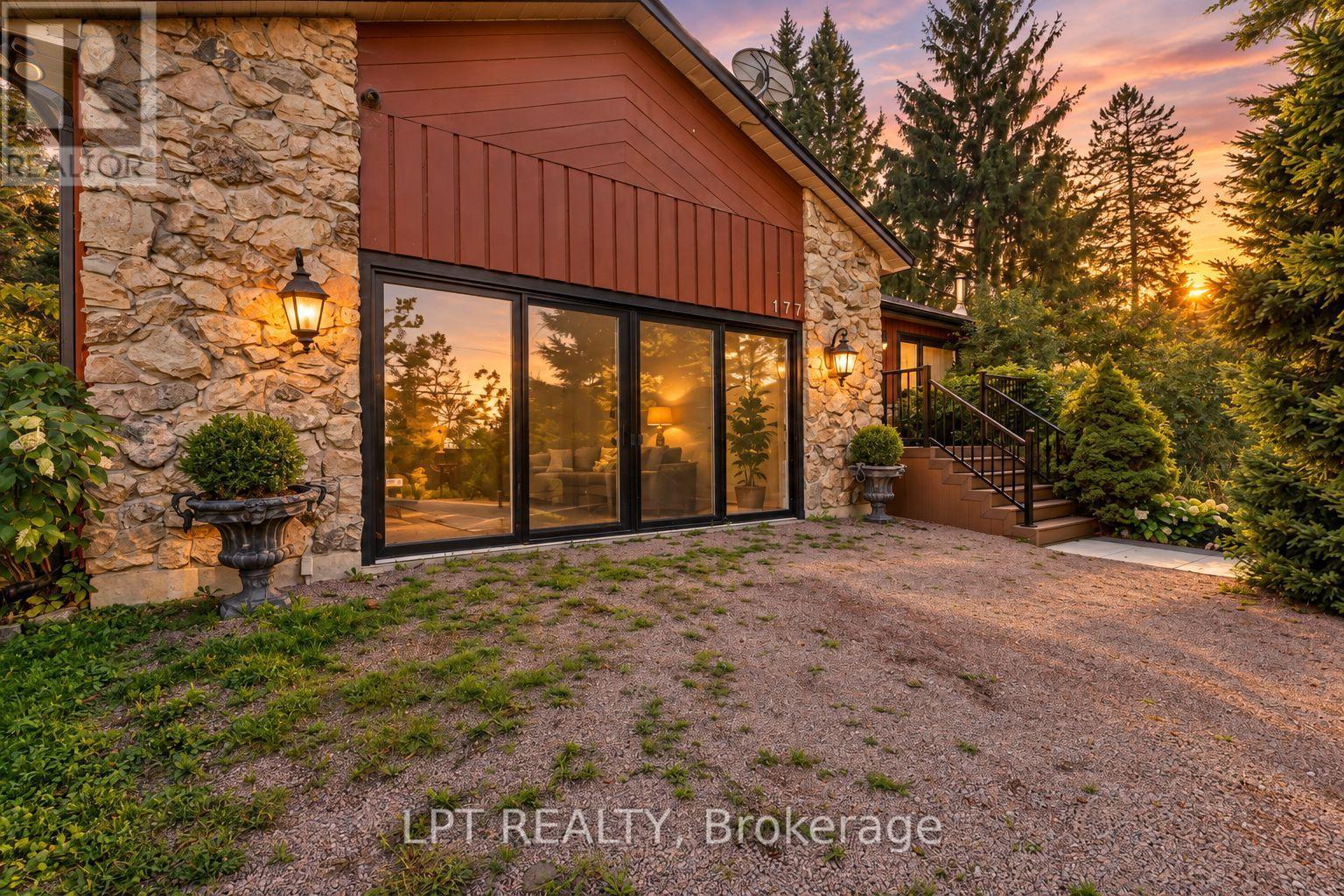 177 HEDGE ROAD - 2