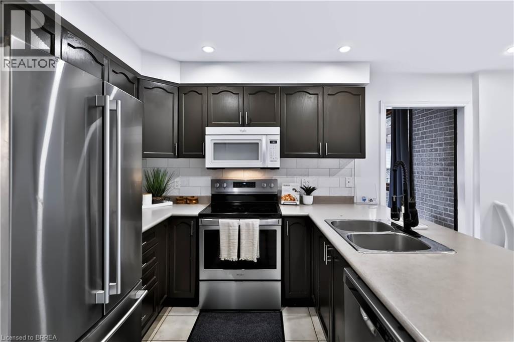 19 HYSLOP Drive - Image 13