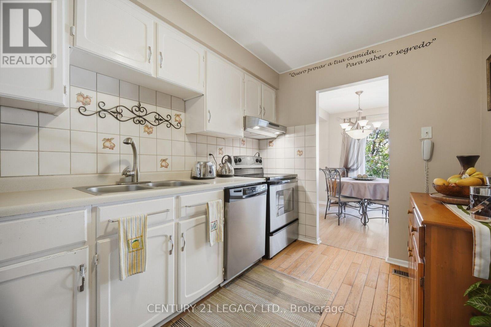 #23 4171 GLEN ERIN DRIVE - 15
