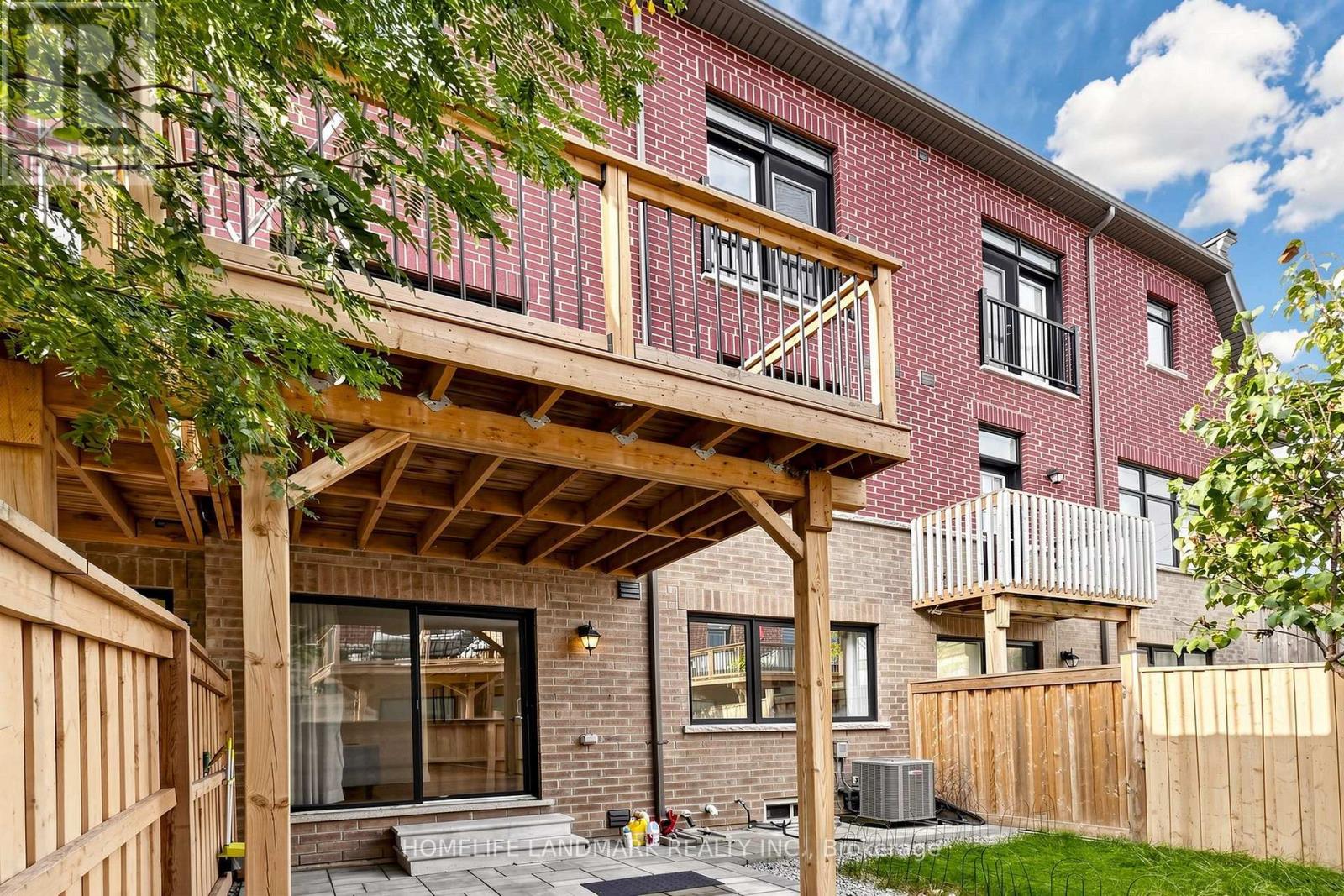 1669 VELLORE CRESCENT - 42