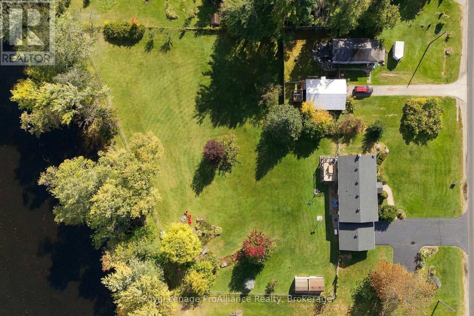 176 Ashley Street — photo 47