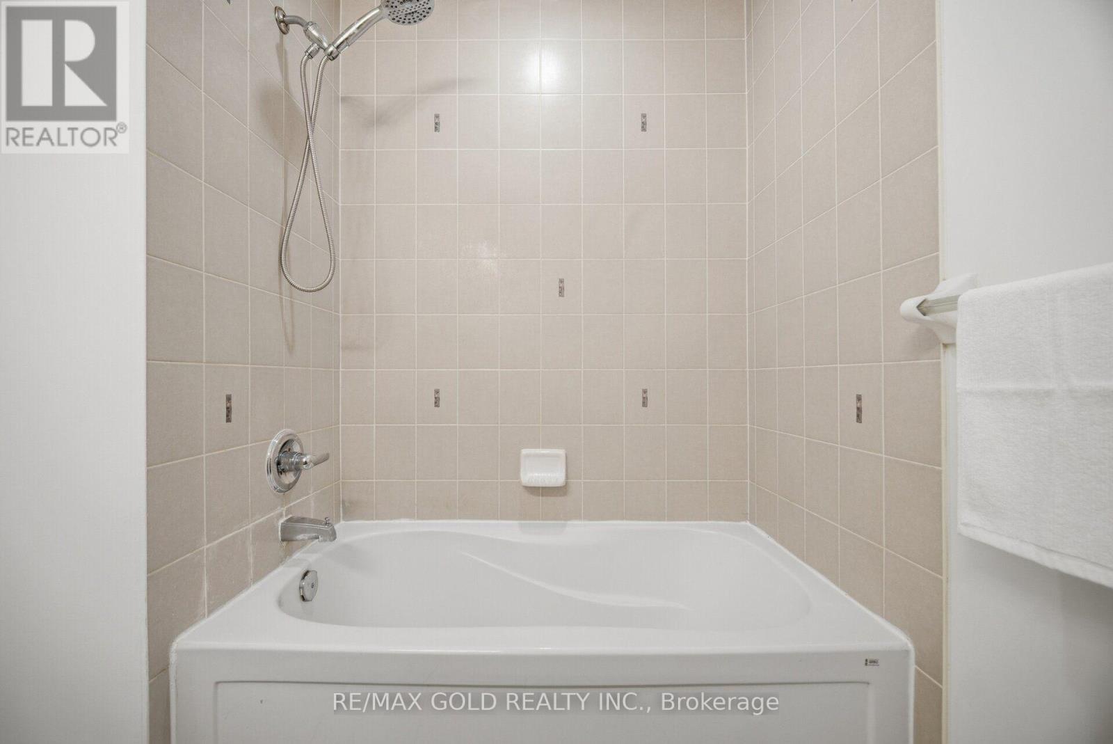 45 BIDDENS SQUARE - 33