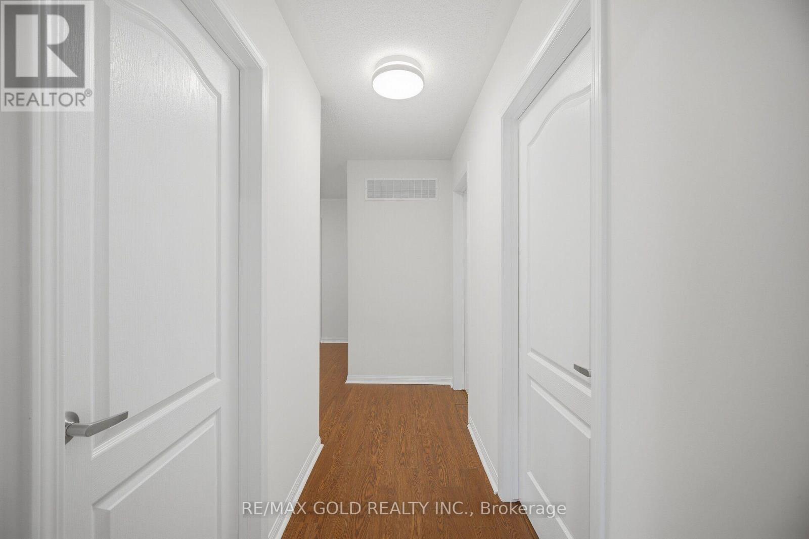 45 BIDDENS SQUARE - 24