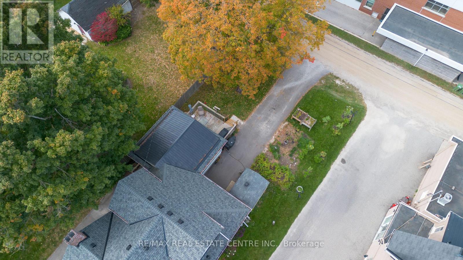 314 Main Street East, Shelburne, ON photo 43