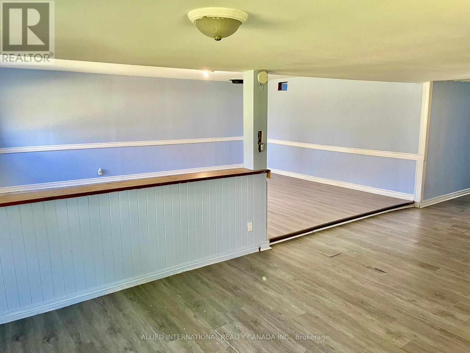 537 BURR ROAD - 18