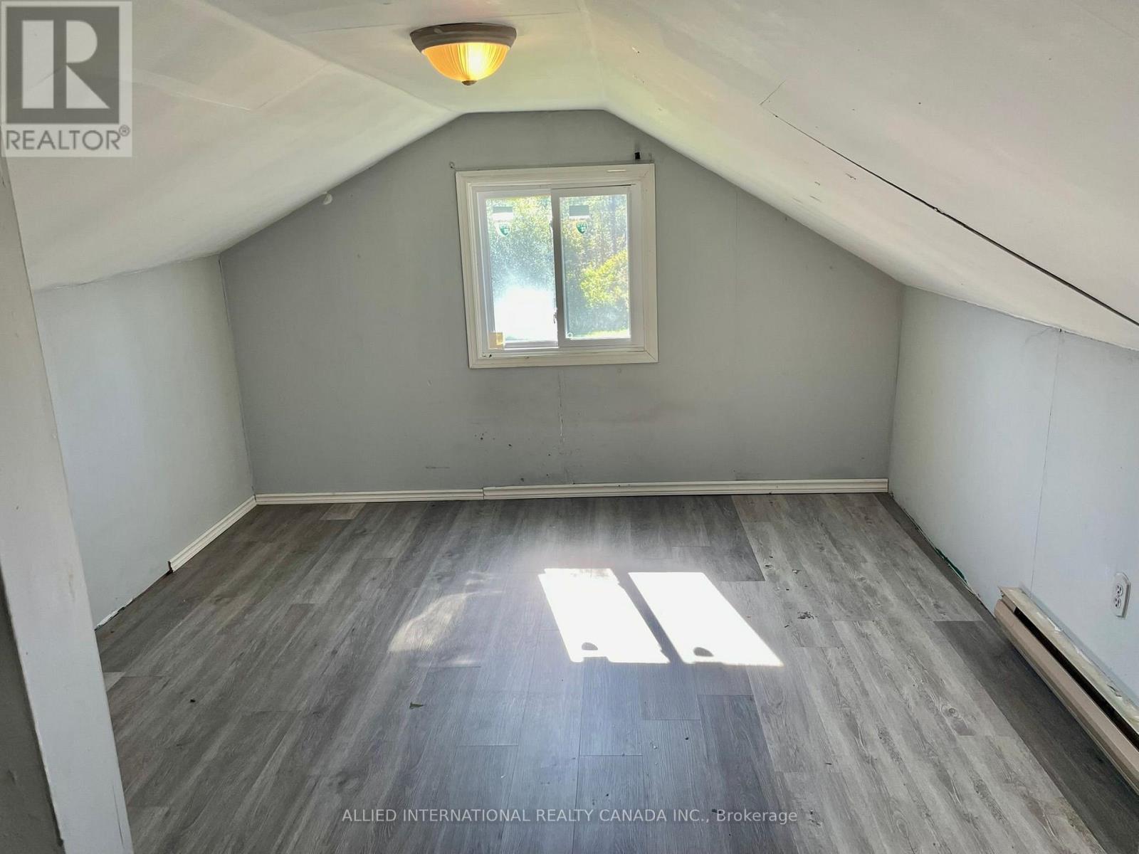 537 BURR ROAD - 30