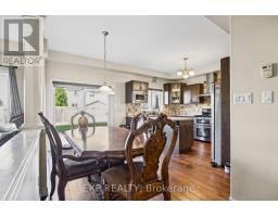 Dining room - 200 Valiant Circle, Hamilton, ON L0R1C0 Photo 11