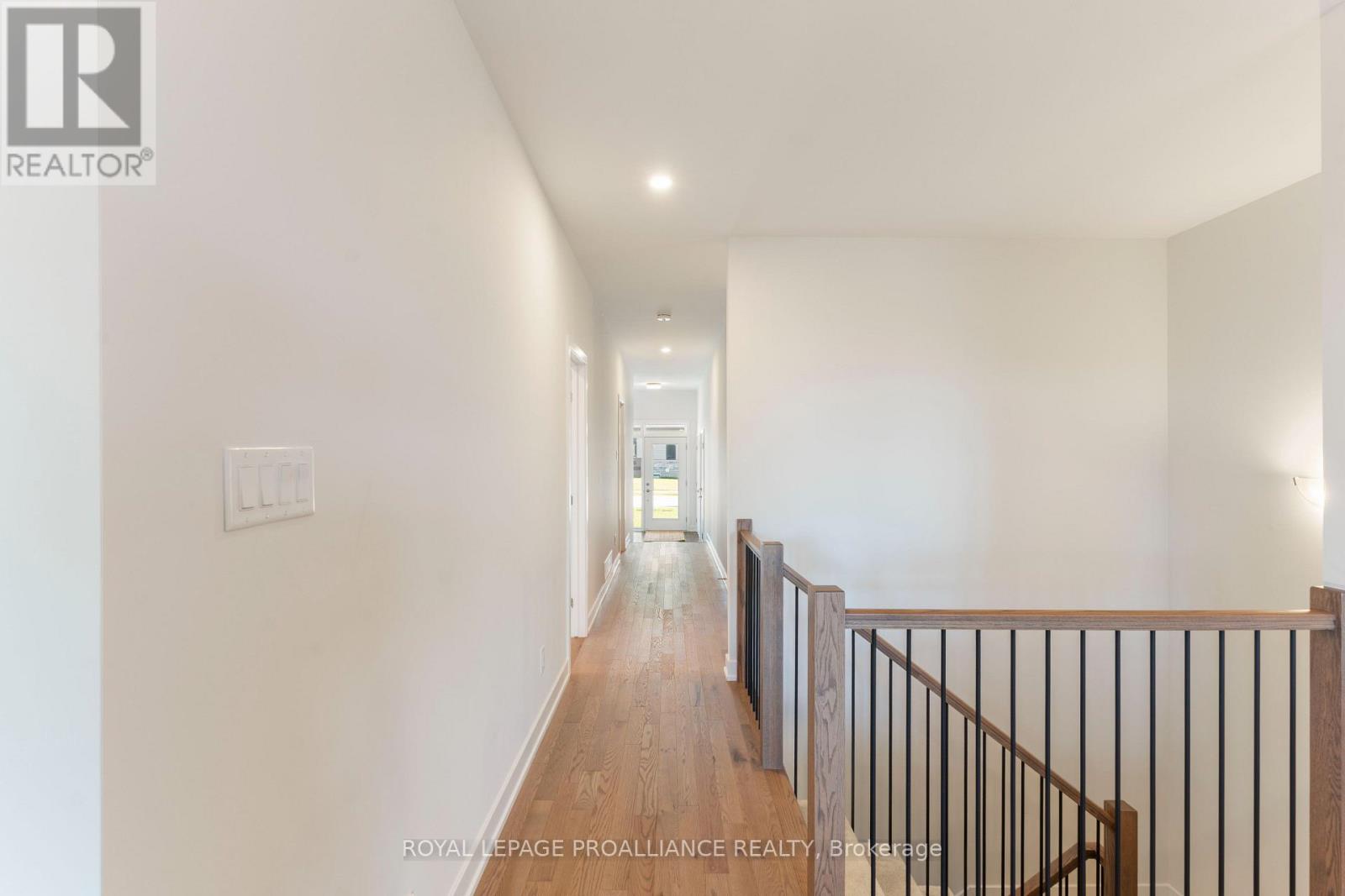 1086 MOORE STREET - Image 18