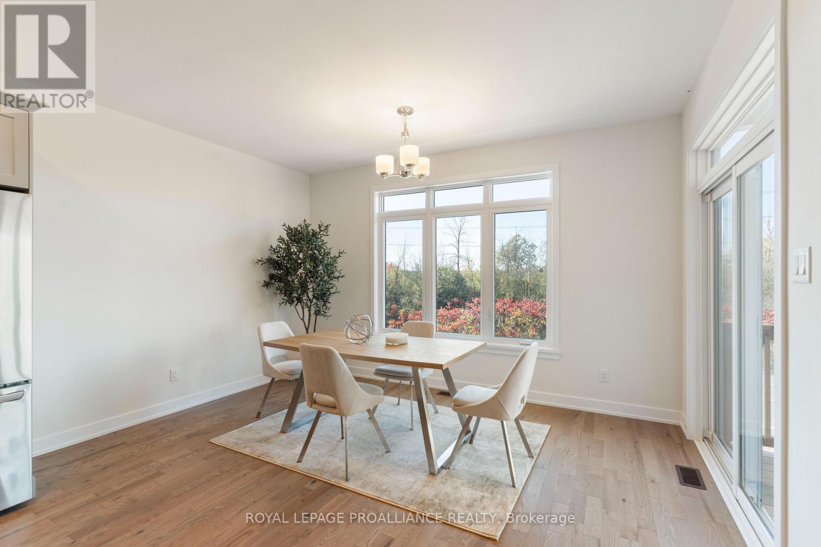 1086 MOORE STREET - Image 33