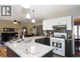 4pc Bathroom - 30 Nesbitt Street, Mapleton, ON N0B1A0 Photo 15