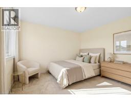 Living room - 200 Valiant Circle, Binbrook, ON L0R1C0 Photo 15