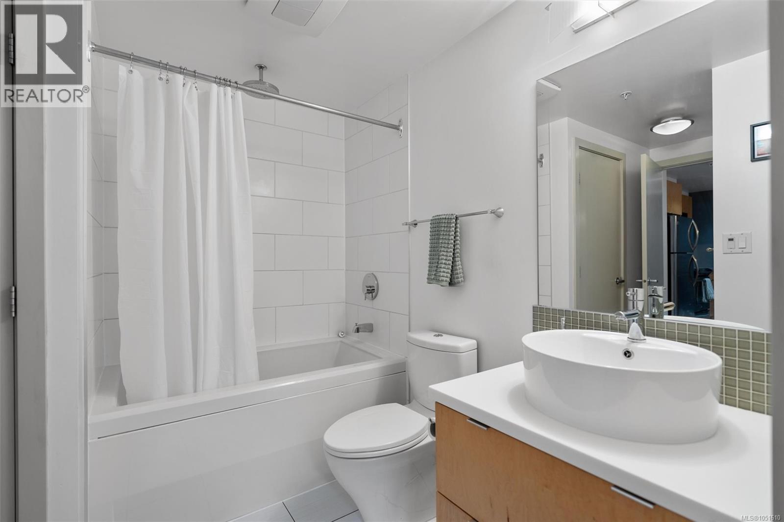 #206 760 Johnson St - Image 16