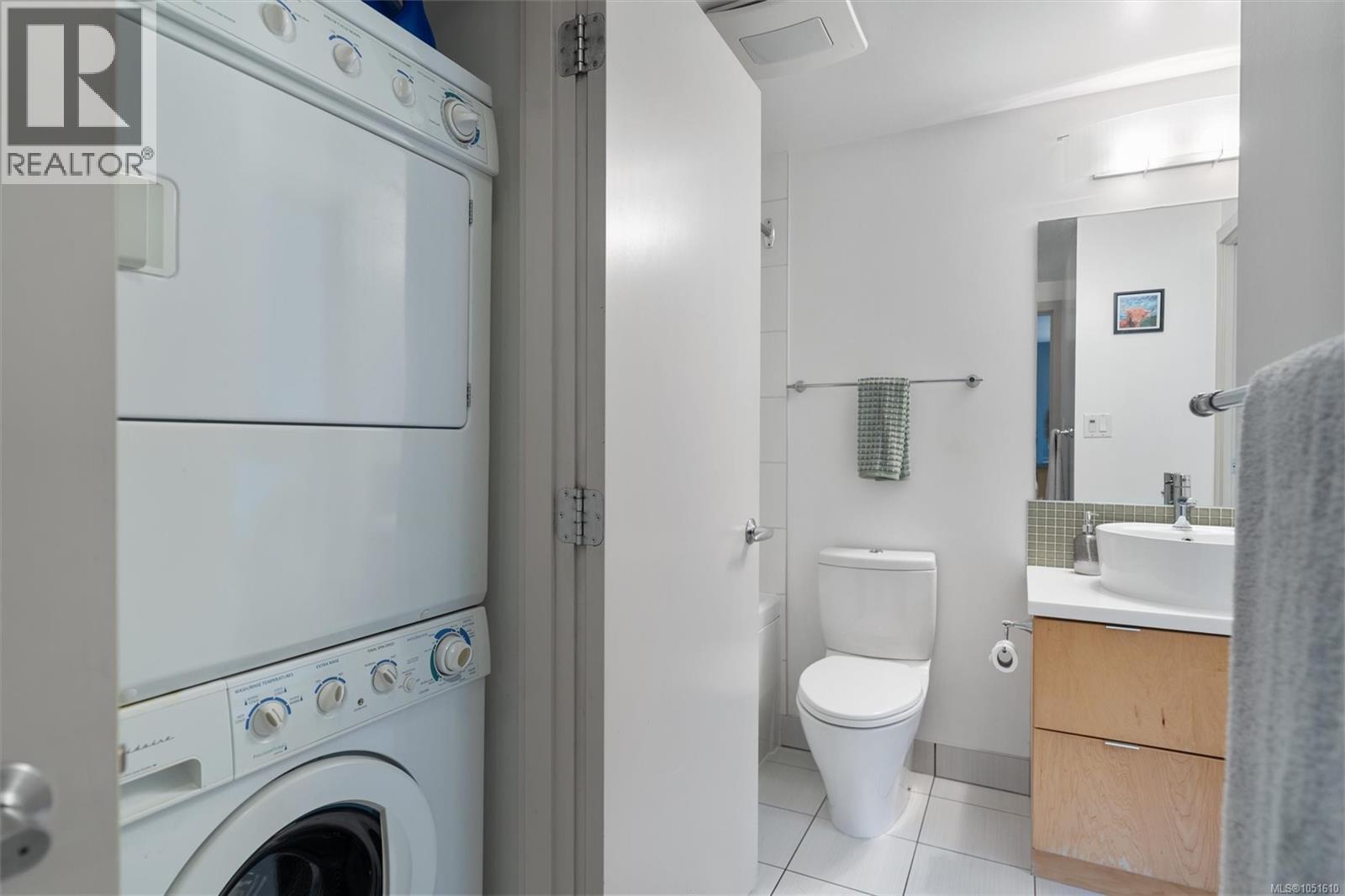 #206 760 Johnson St - 17