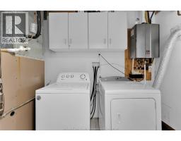 280 International Avenue Unit# Lower, Lasalle, ON N9J3J7 Photo 17