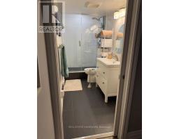 208 - 15 Maitland Place, Toronto, ON M4Y2X3 Photo 13