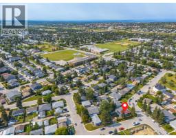 21 Rossmere Road SW - photo 28